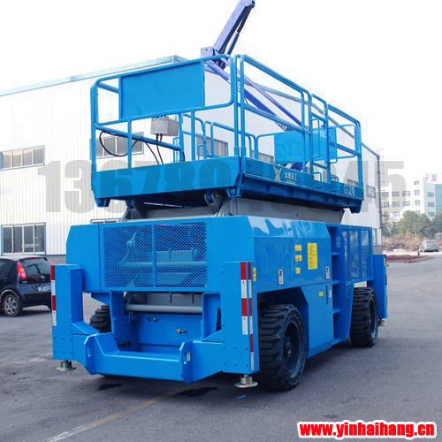 越野型柴油升降平臺(tái)