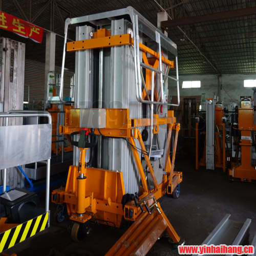 四桅柱式鋁合金升降機斜面圖